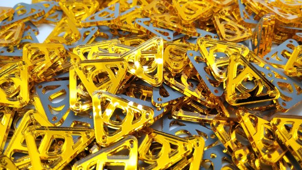 Tag Acrylic Dark Gold Mirror Clear Design